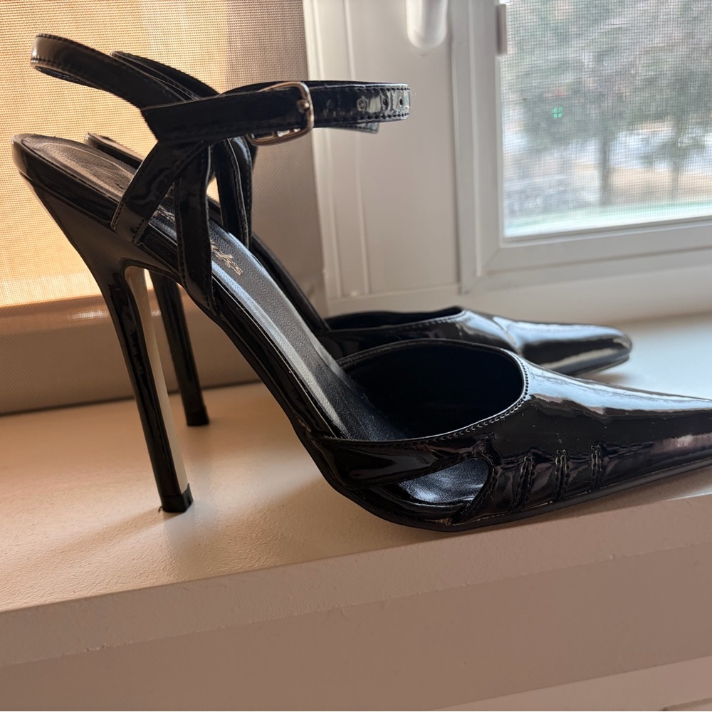 Frederick's of Hollywood Black Patent Heels - Picture 7 of 7